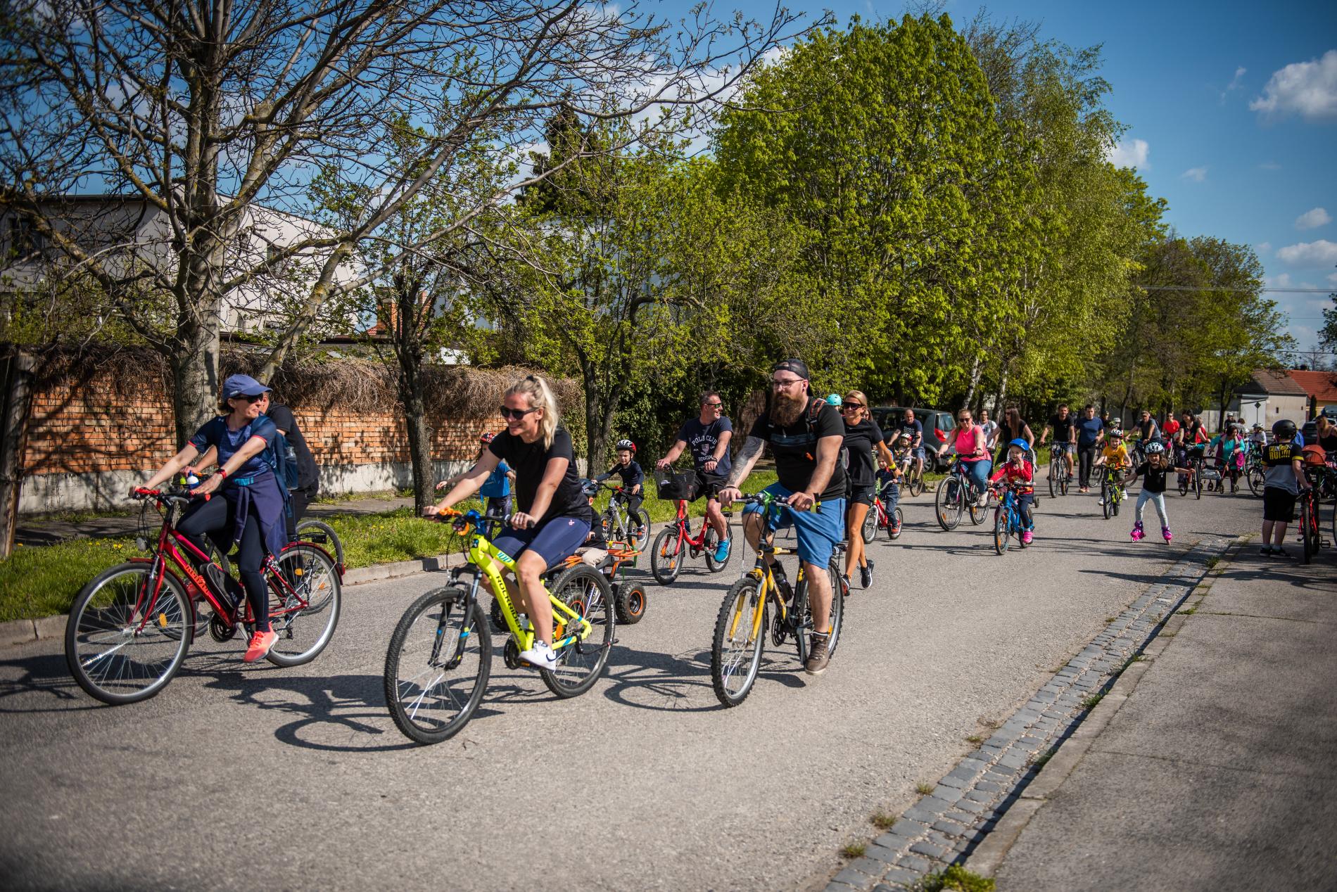 Vajnory na kolieskach odštartovali cyklistickú sezónu